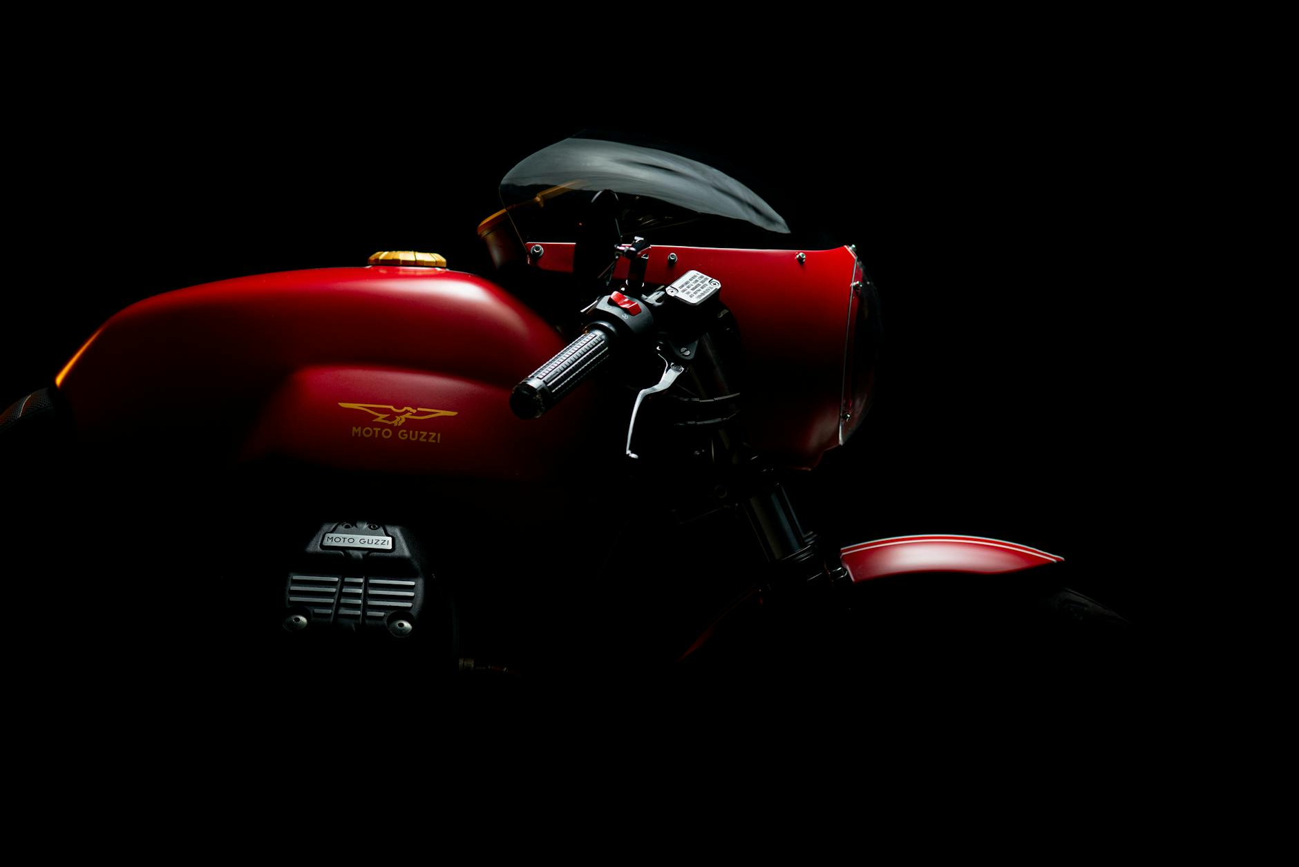 Moto Guzzi V100 Mandello S
